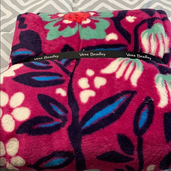 Vera Bradley Bedding Nwt Vera Bradley Throw Blanket Poshmark